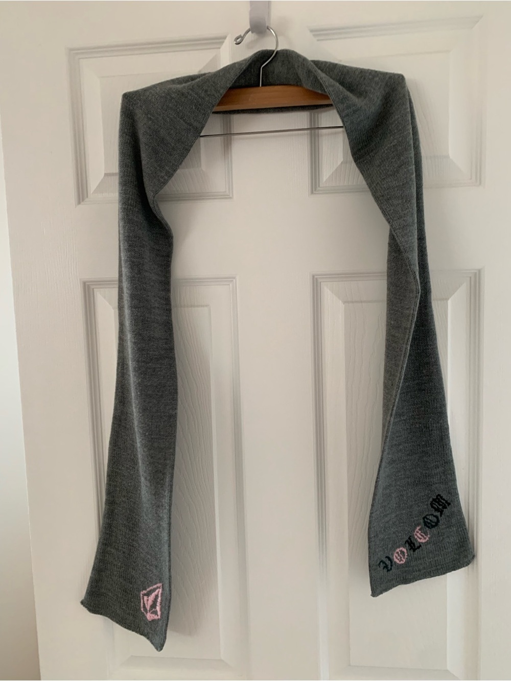 Volcom Gray Knit Logo Scarf